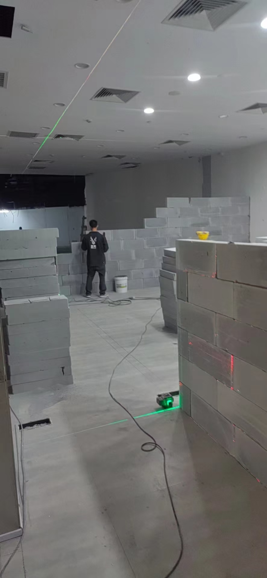 加气块隔墙现场